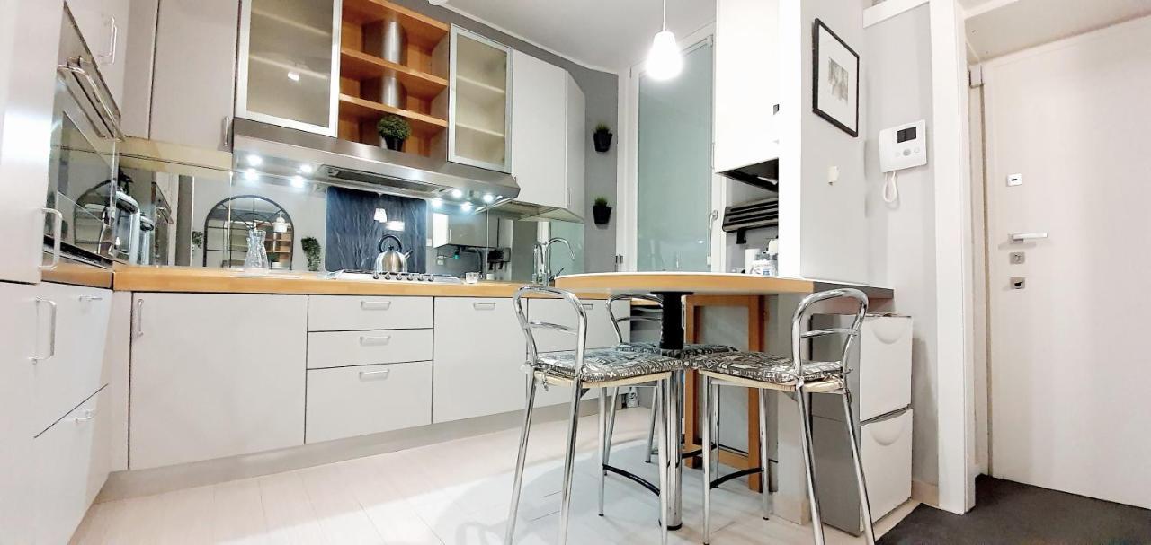 Charming Apartment Central Station Милано Екстериор снимка