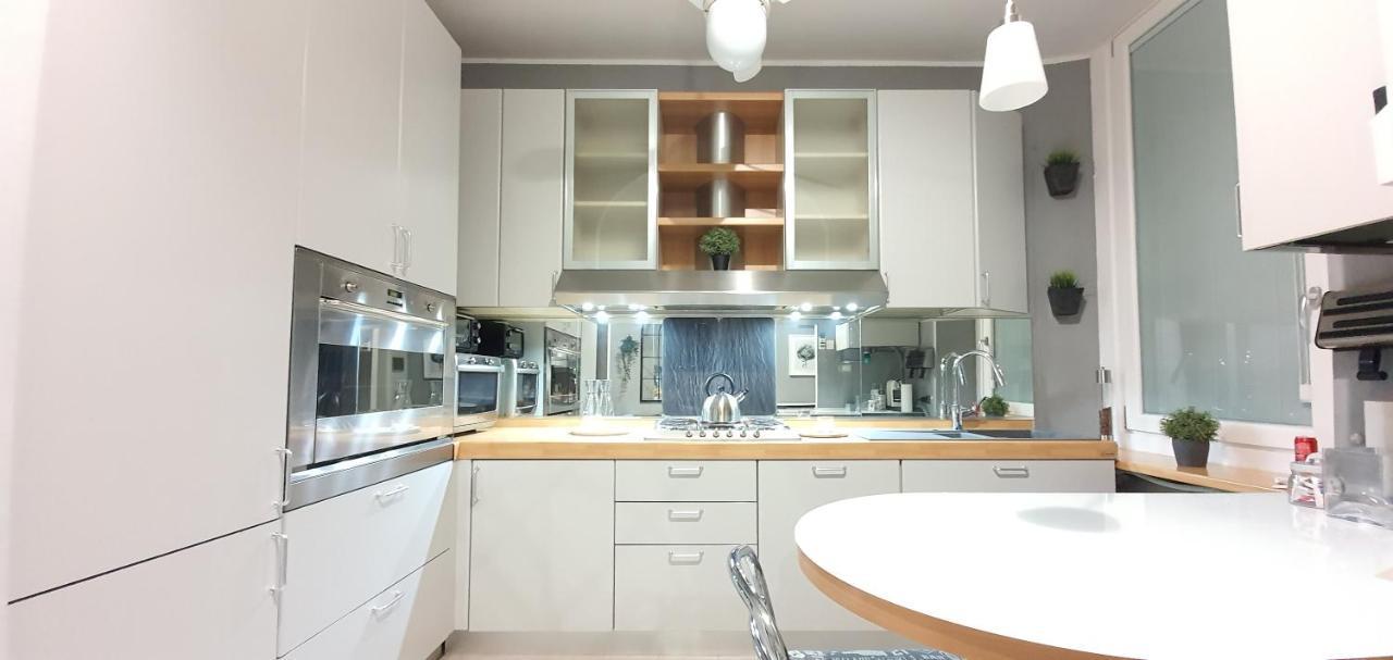 Charming Apartment Central Station Милано Екстериор снимка