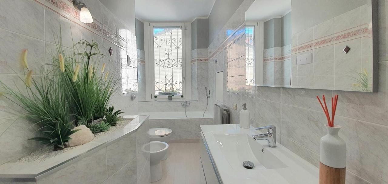 Charming Apartment Central Station Милано Екстериор снимка